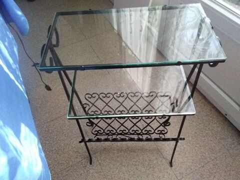 porte magasine en fer forg� avec deux supports 20 Le Havre (76)