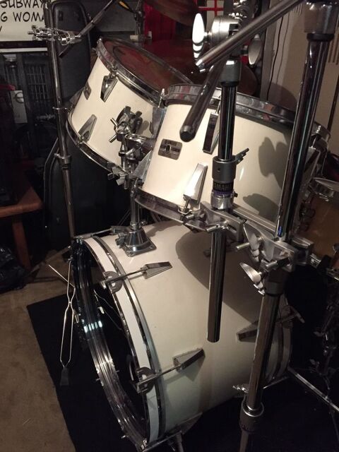 vend Batterie Yamaha 400 Villejuif (94)