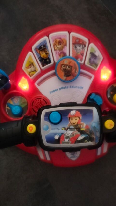 Volant interactif Pat patrouille tr�s bon �tat 9 Cachan (94)