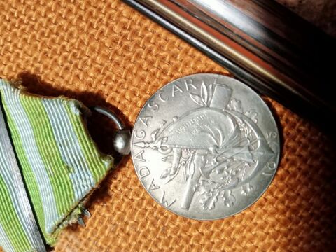 MEDIALLE COMMEMORATIVE  CAMPAGNE DU MAROC 1895 115 Argentan (61)