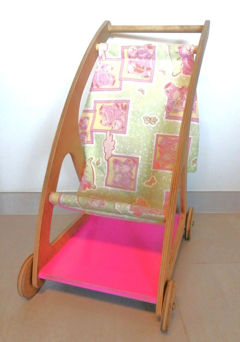 Poussette jouet en bois pour enfant Jeux / jouets