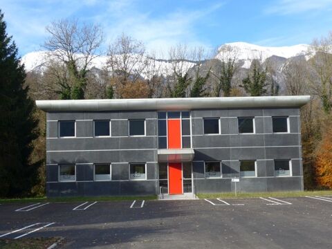 Local professionnel - bureaux 300m2 4000 73460 Tournon