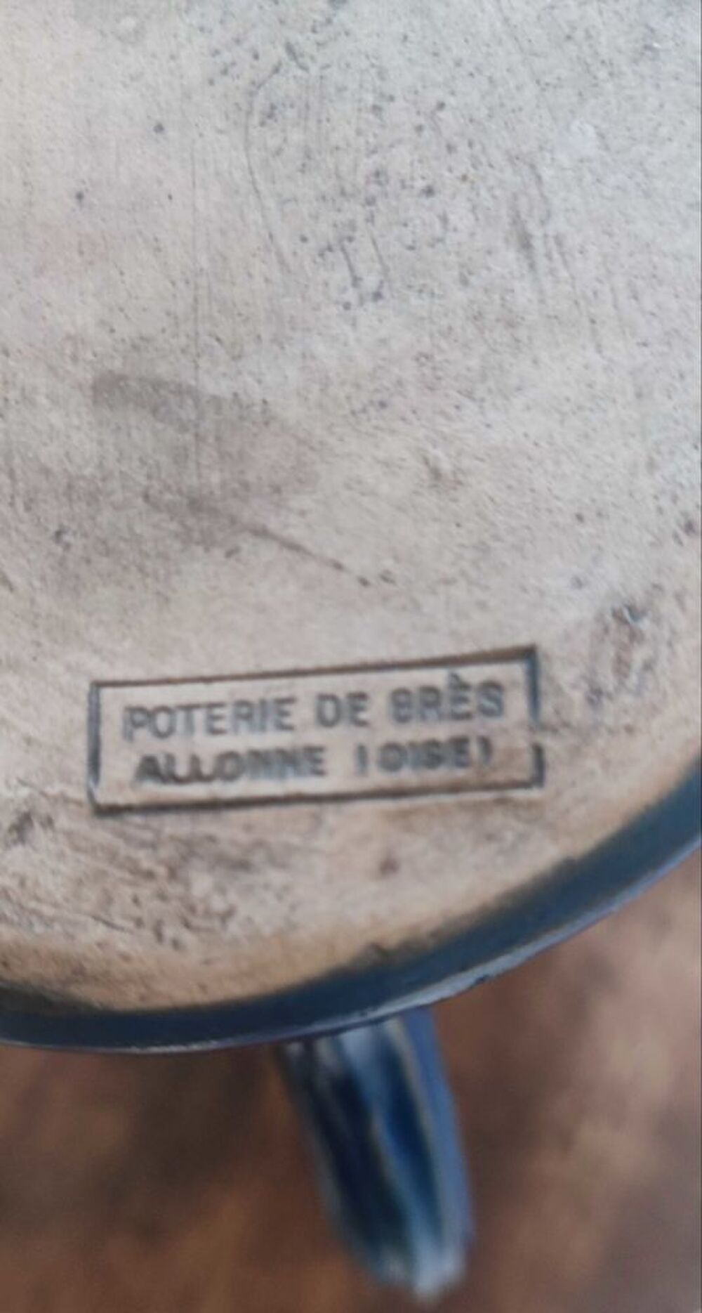 Pichet poterie de gr&egrave;s Allonne Oise 