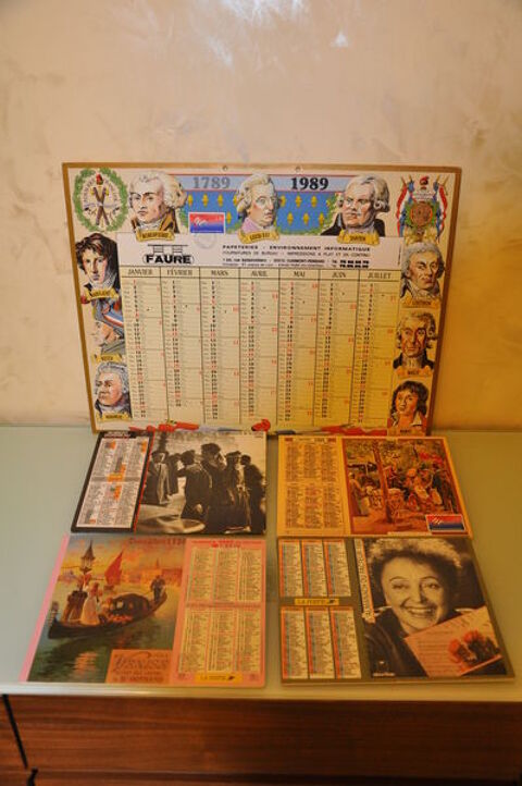 CALENDRIERS ou LIVRES TIMBRES  LA POSTE 
ANNEE de NAISSANCE 8 Blanzat (63)