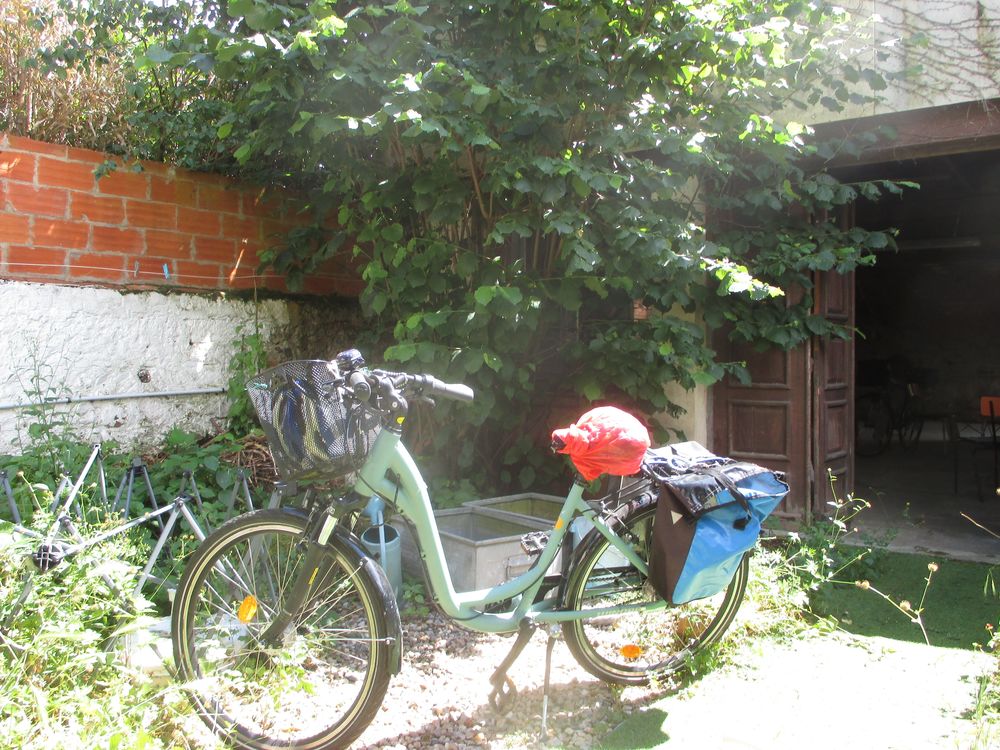 V&eacute;lo tout chemin - 
t&eacute;l: 0613733109 (Laura S.) 
Vélos