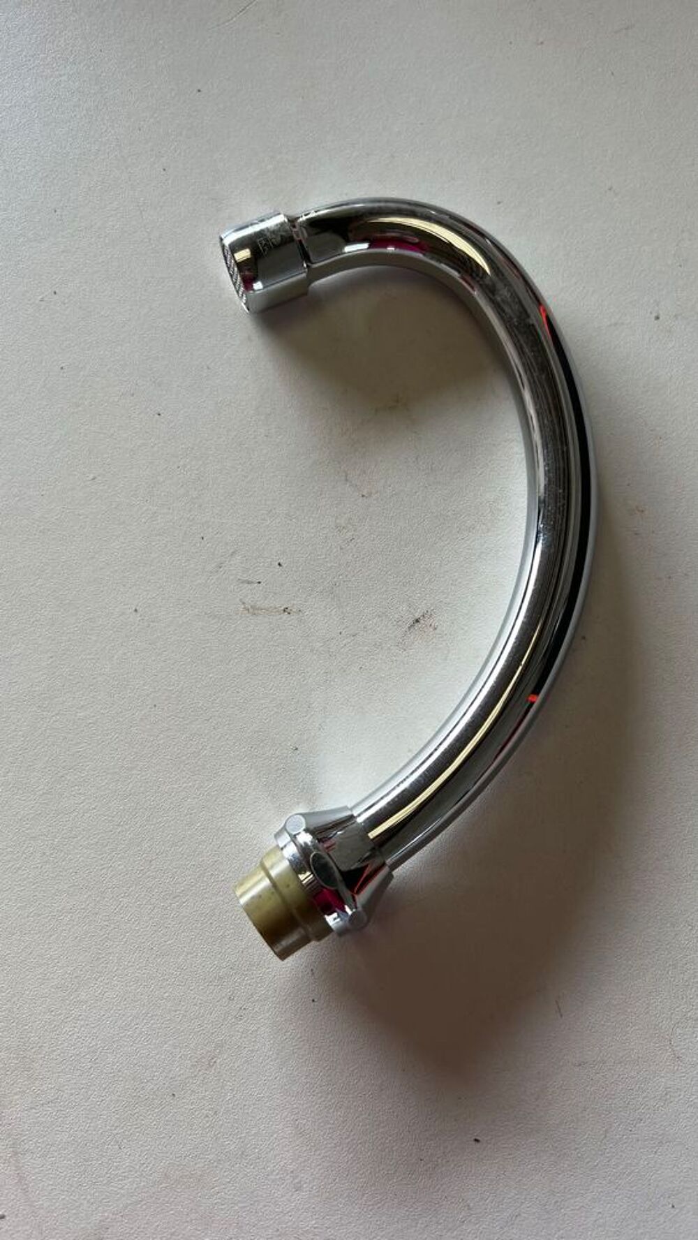 1 COL DE CYGNE POUR LAVABO GROHE Bricolage