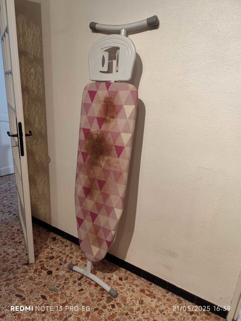 table � repasser 10 Avignon (84)