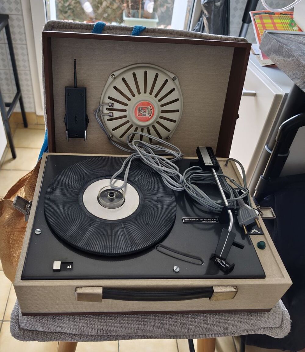 Tourne-disques vintage Franceplatines. Audio et hifi