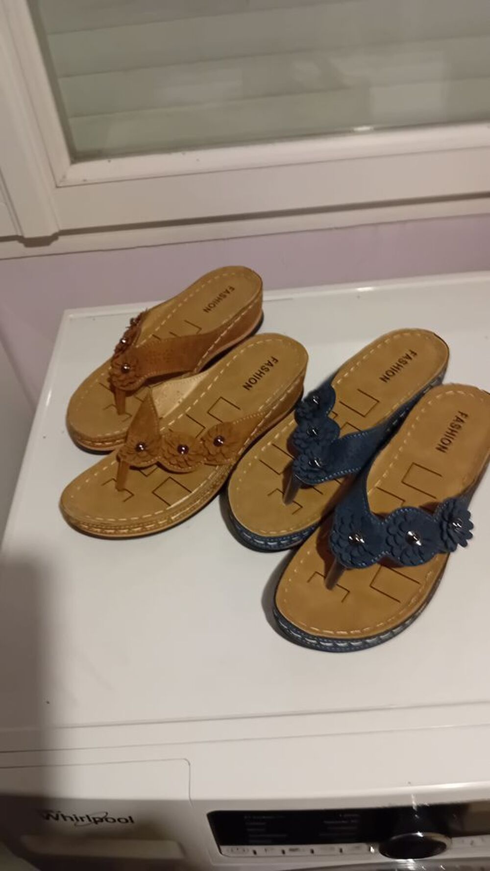 Chaussures, sandales, bottes (taille 39) Chaussures