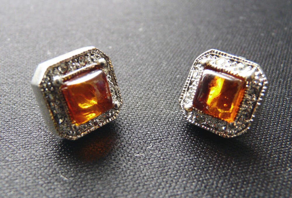 Parure en Ambre Naturel: 2 bagues + 2 Boucles d'Oreilles + 1 Bijoux et montres