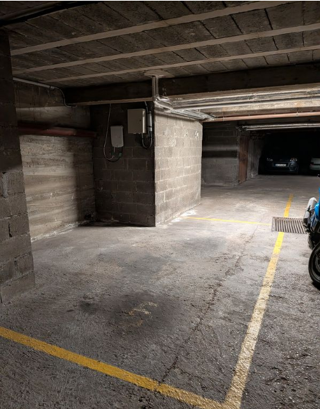  Parking / Garage à louer 14 m²