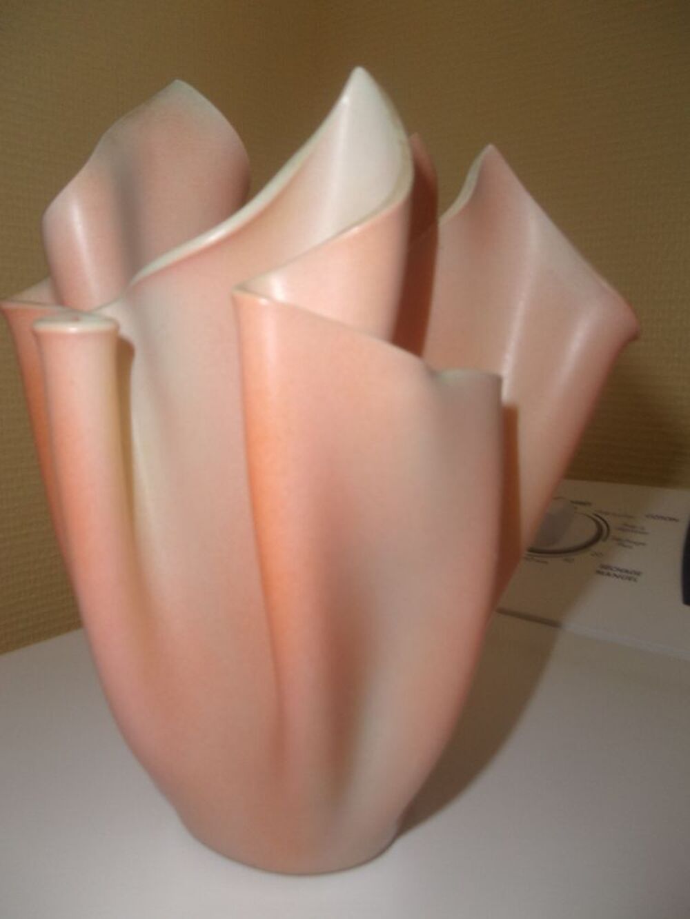 Vase porcelaine original de couleur rose, neuf Décoration