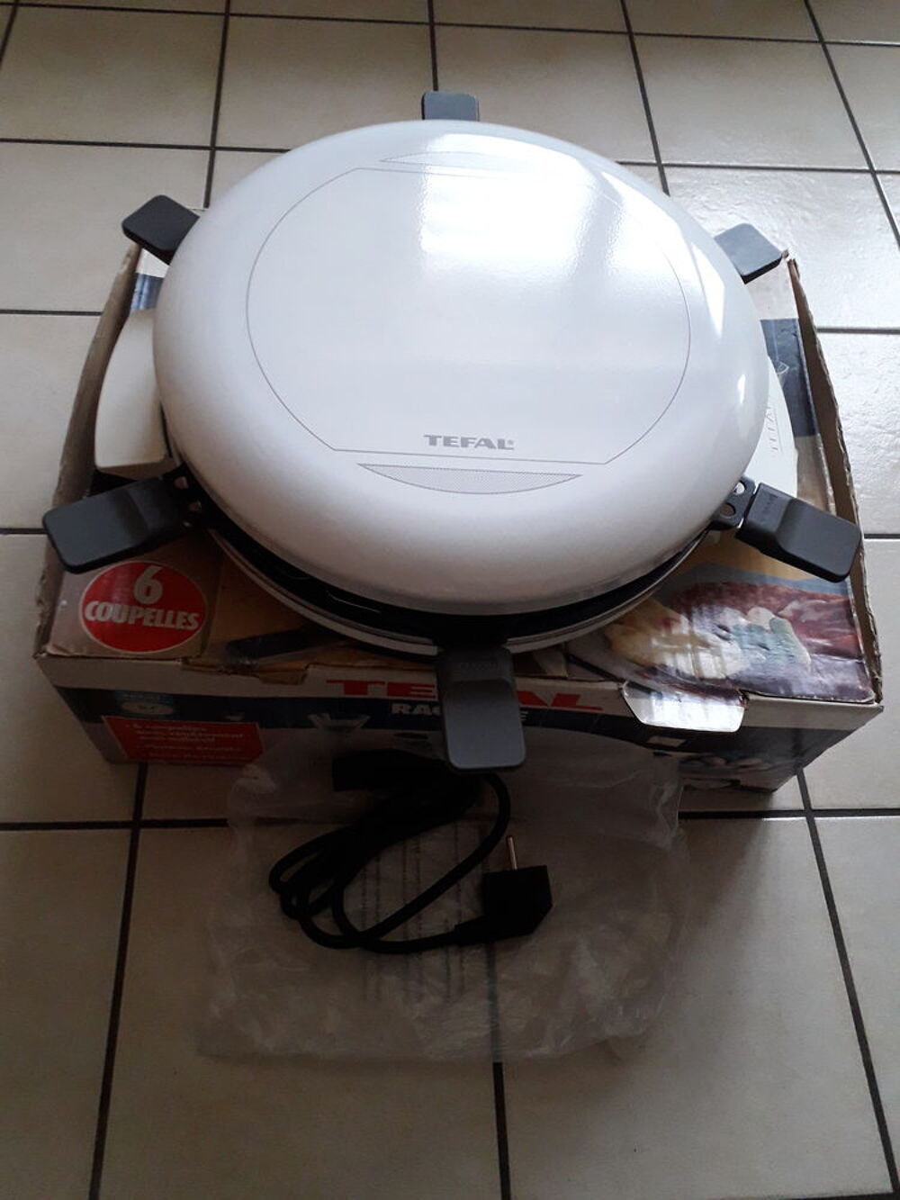 APPAREIL A RACLETTE TEFAL 6 COUPELLES 220V 50 HZ 580W Electroménager