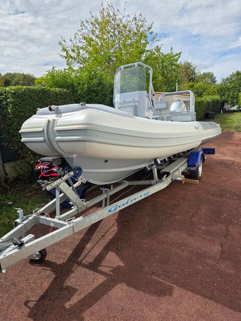 Bateaux &agrave; moteur Pneumatique - Semi-rigide 2019 occasion Saint-Michel-en-l'Herm 85580