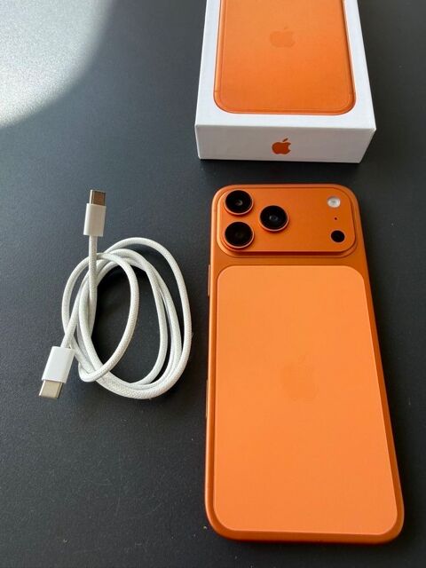 iPhone 17 pro Max �cran cass� Montpellier (34)
