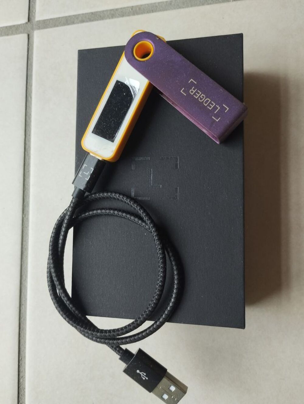 LEDGER NANO PLUS et KIT TP LINK NEUF LES 2 Matériel informatique