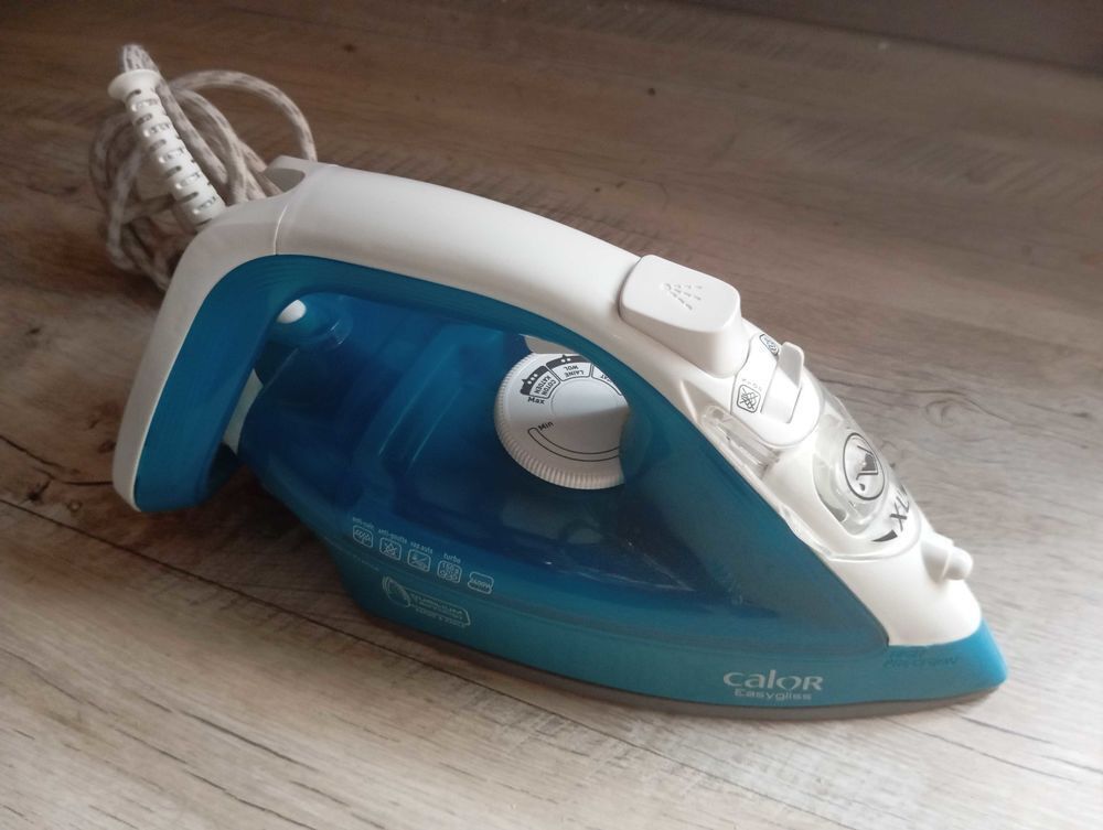 Fer &agrave; repasser Calor easygliss Electroménager