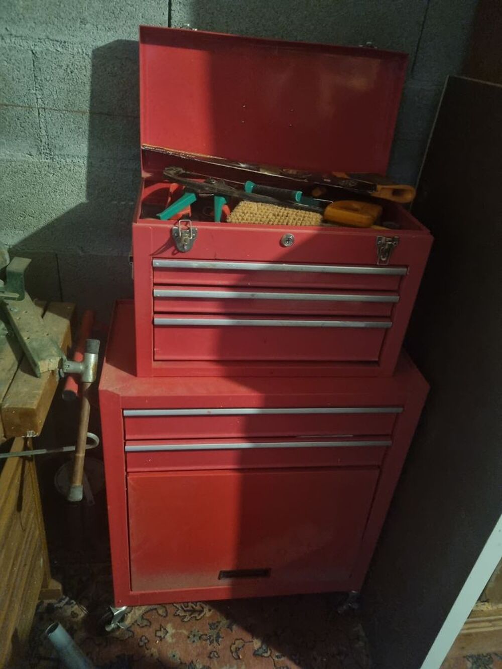 Servante m&eacute;tal Bricolage