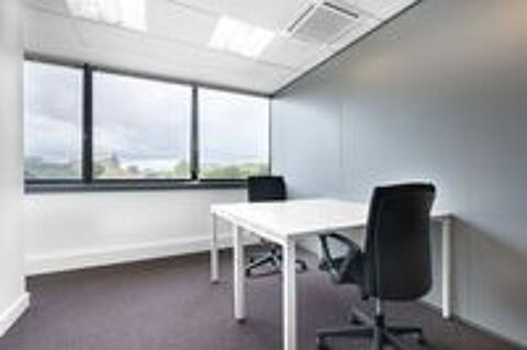   Espace de bureau privé personnalisé en fonction des besoins uniques de votre entreprise à Lille Europe  