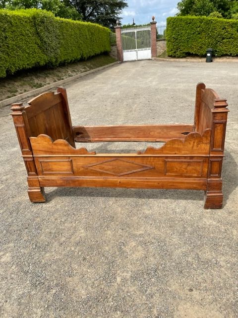 Lit de coin ancien Chaptelat (87)