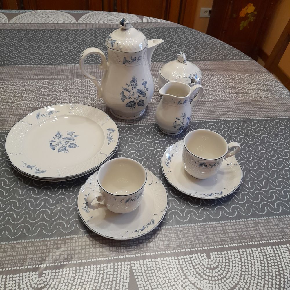  service &agrave; caf&eacute; t&ecirc;te &agrave; t&ecirc;te Décoration