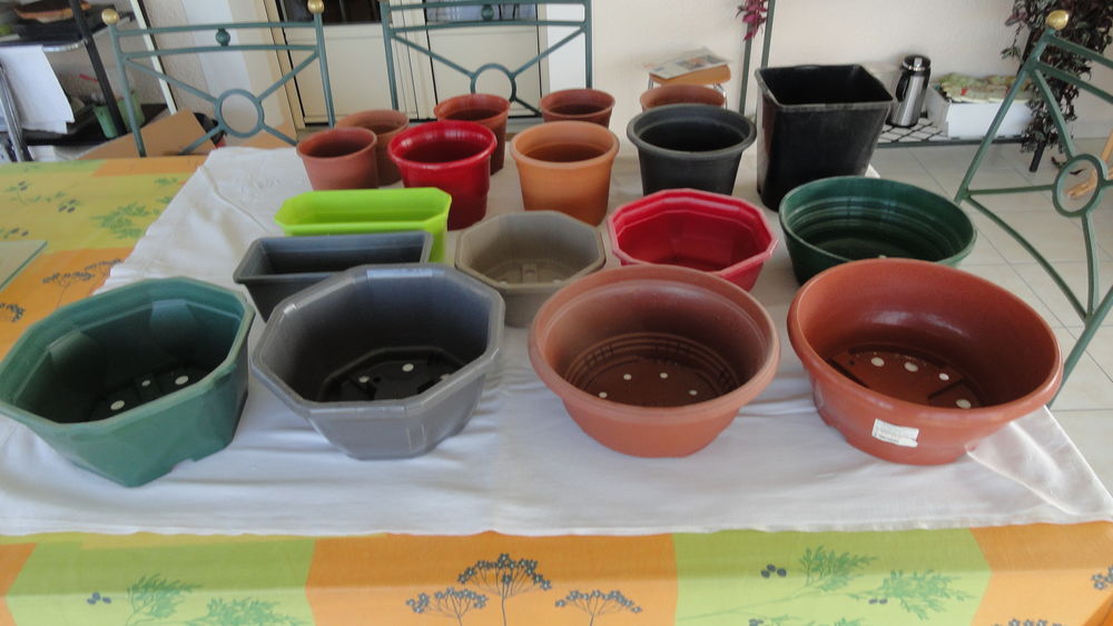 Jardini&egrave;res et pots &agrave; fleurs Jardin