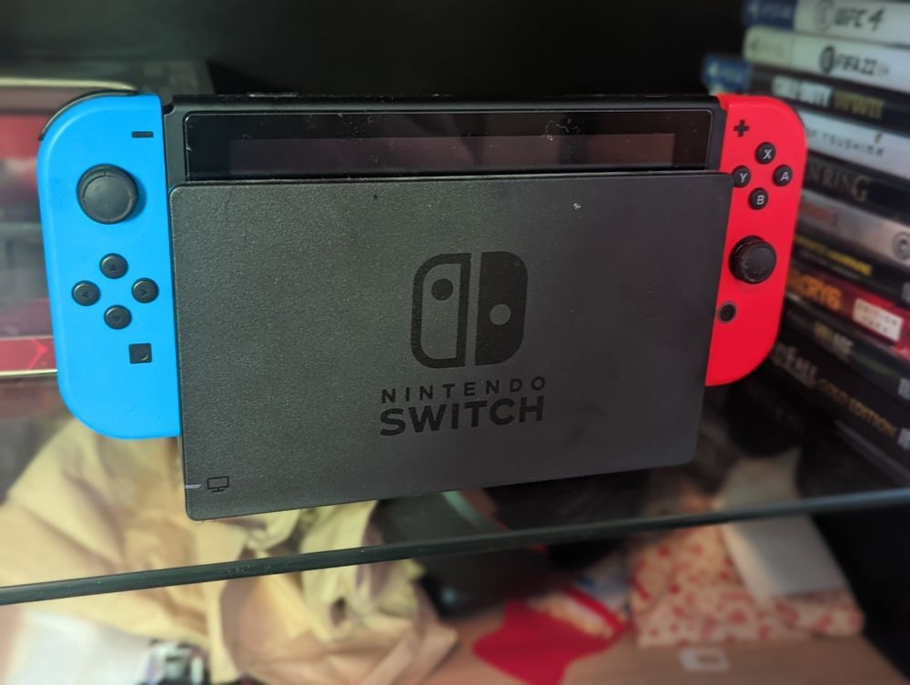 Switch 10 jeux accesoires Consoles et jeux vidéos