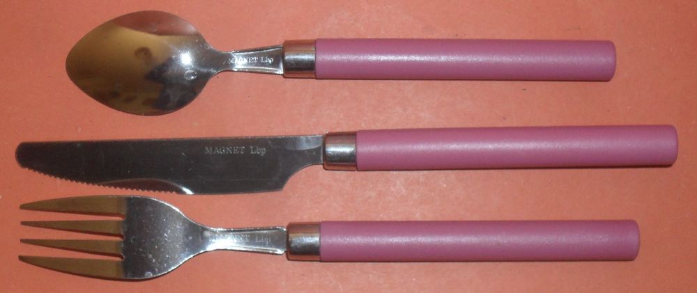 Lot de 18 Couverts Magnet Lbp Electroménager