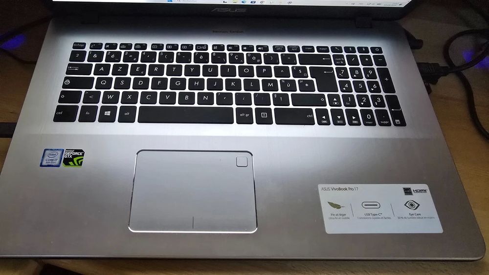 Pc portable Asus 17 pouce Matériel informatique