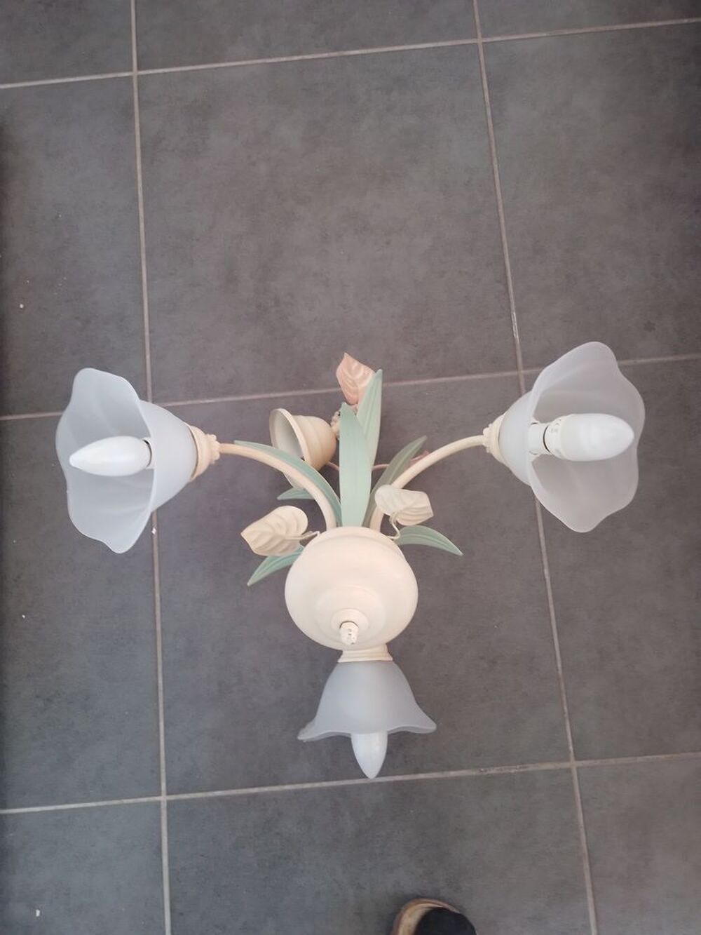 UN LUSTRE Décoration
