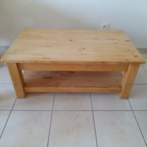 Table basse en pin 15 Mcon (71)