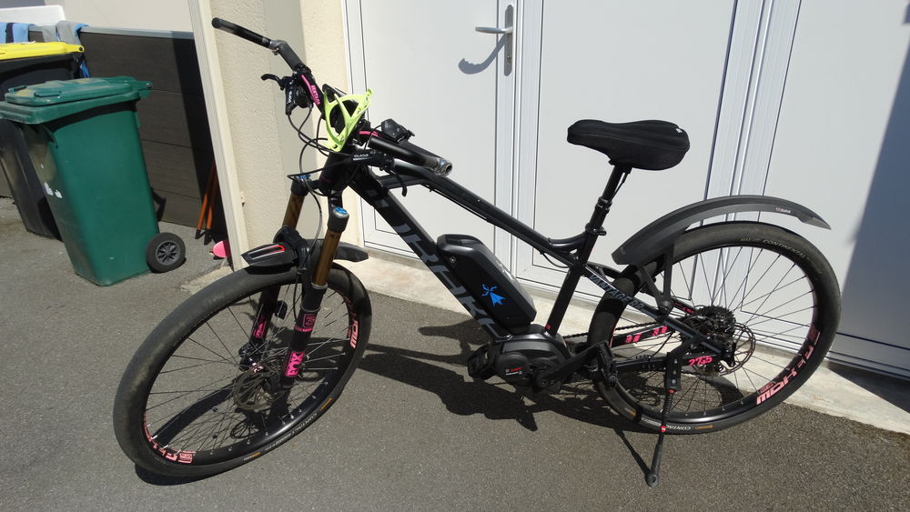 VTT ELECTRIQUE MONDRAKER VANTAGE VAE RR PLUS TAILLE M - 
Vélos