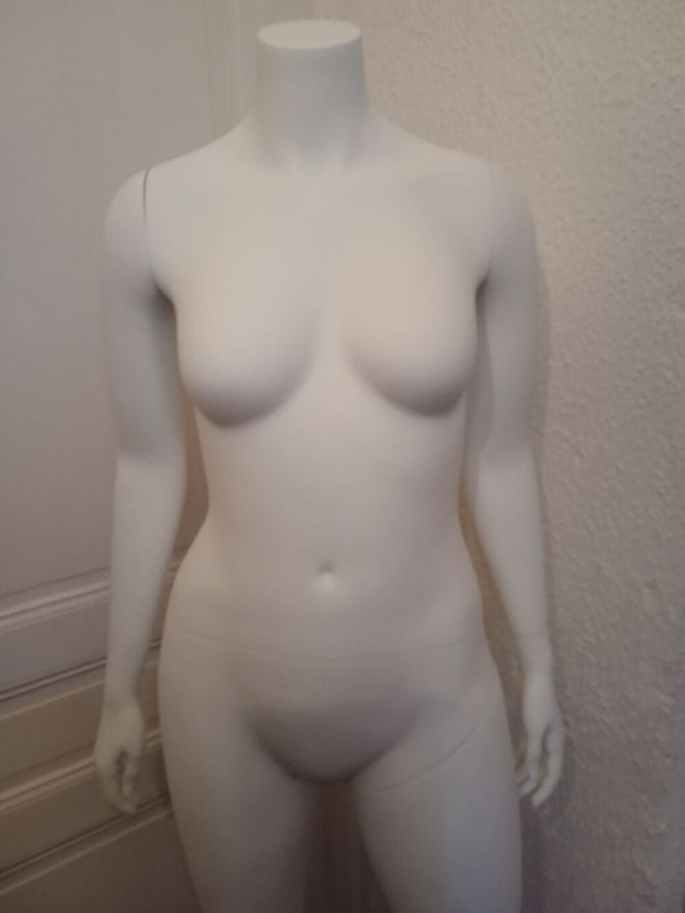 Mannequin Femme blanc sans t&ecirc;te Décoration
