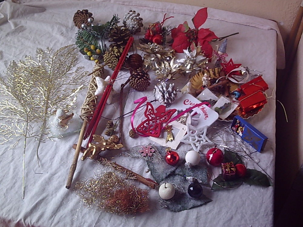 D&eacute;corations de No&euml;l (boules, figurines ...) Décoration