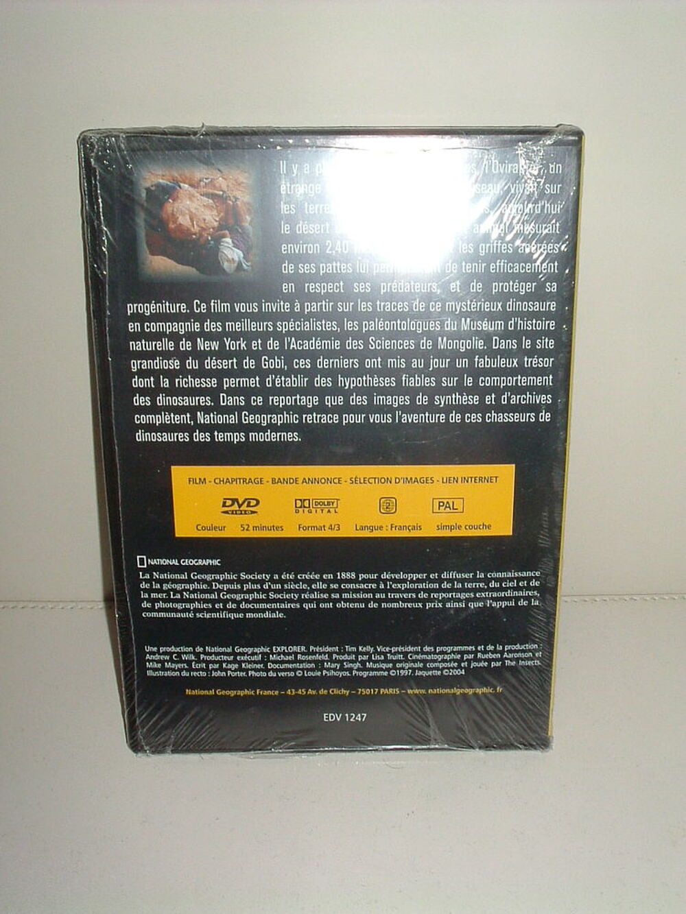 DVD reportage Chasseurs de dinosaures sous blister DVD et blu-ray