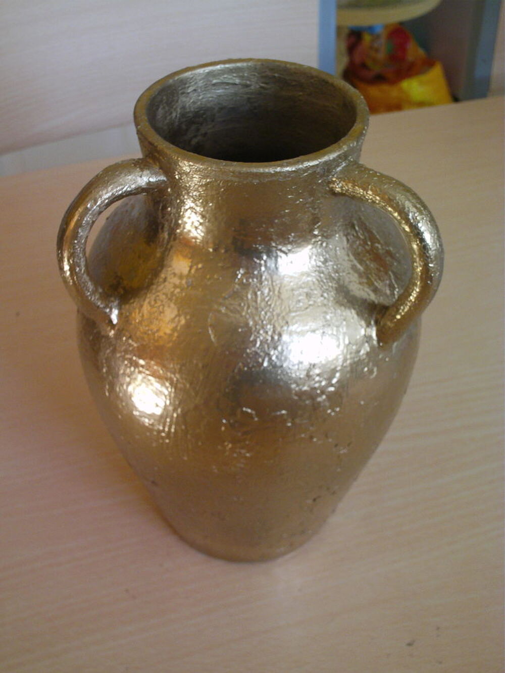 Belle amphore ancienne trois anses N&deg;726 