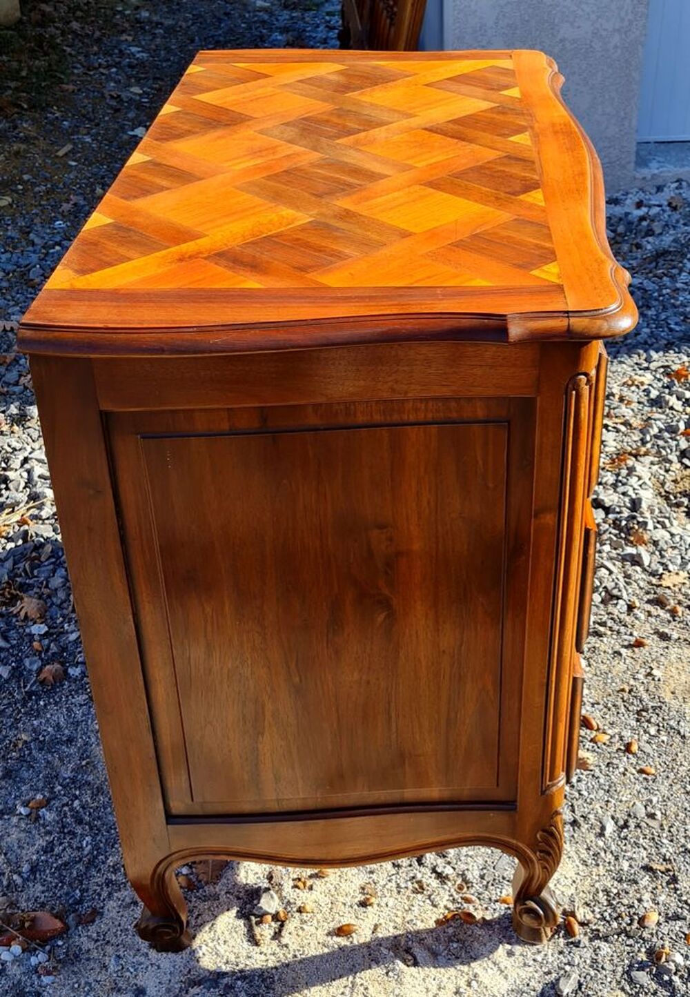 Commode en bois massif, type proven&ccedil;al, style LXV Meubles