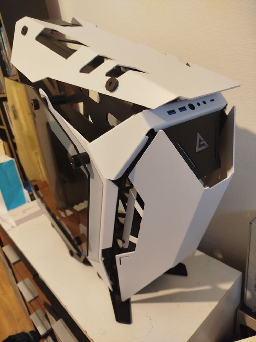 Bo&icirc;tier Antec Torque Midi-Tower - wei&szlig; Matériel informatique
