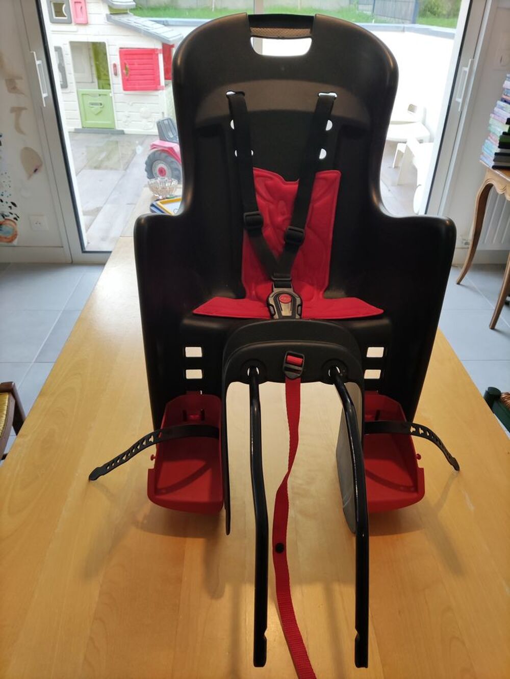 Si&egrave;ge enfant velo polisport Puériculture