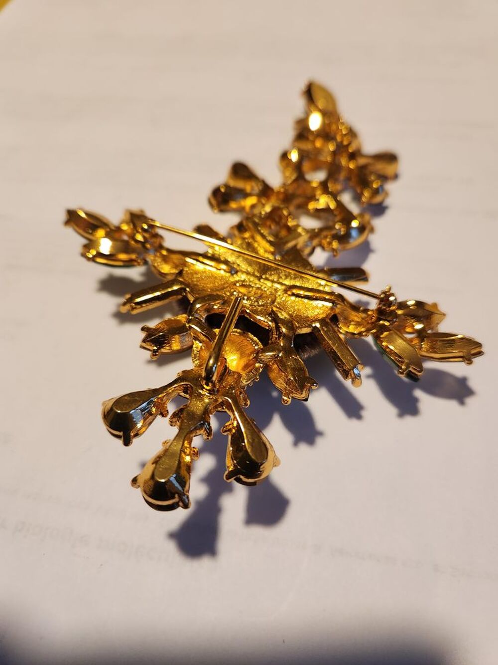 Broche Croix LACROIX GM Strass Crystal Multicolore C?ur Bijoux et montres