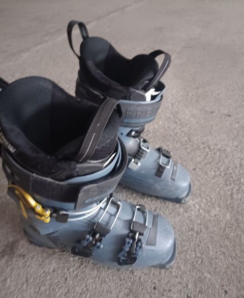 chaussures de ski mixte T41 70 Paray-le-Monial (71)