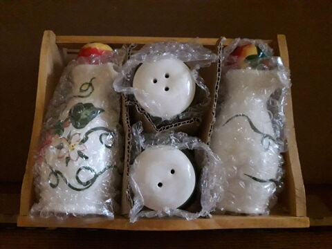 SET DE TABLEBLE. SEL - ET  AUTRES. 4 Fr�vent (62)