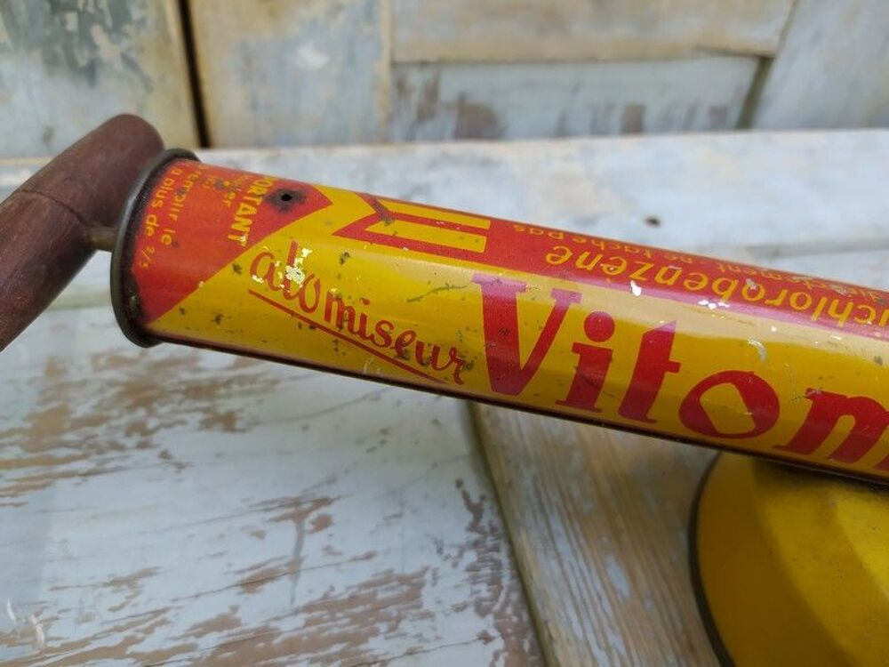 Ancien Pulv&eacute;risateur Publicitaire Vitomite de Vitor 