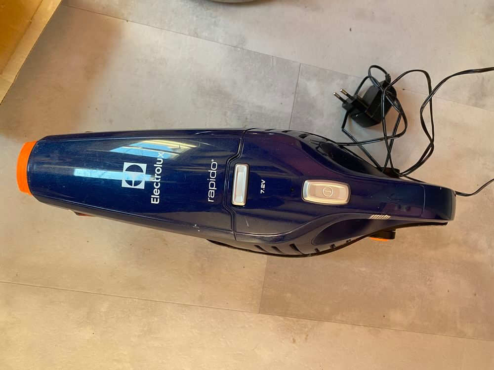 Aspirateur &eacute;lectrolux neuf dans sa bo&icirc;te Electroménager