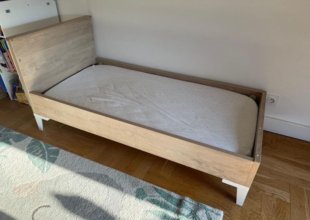 Lit b&eacute;b&eacute; barreau evolutif "Galipette" ch&ecirc;ne blond (70X140cm) Mobilier enfants