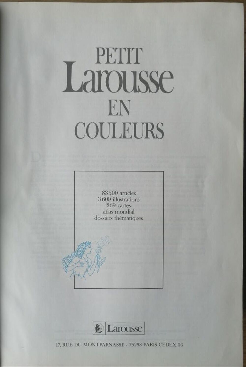 ?	Dictionnaire Petit Larousse en couleurs Livres et BD