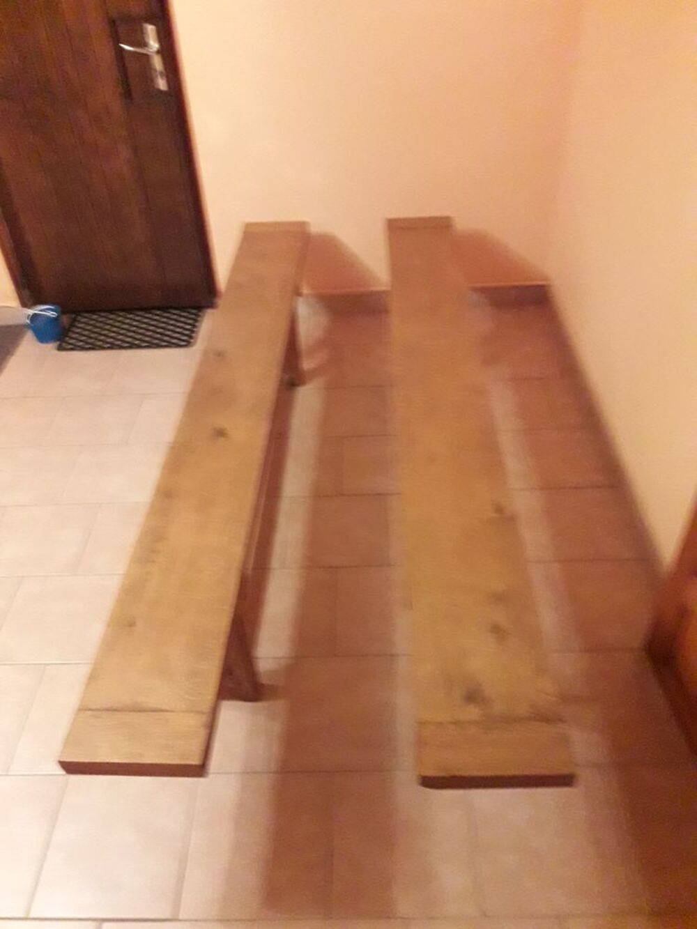2 Superbes bancs de 2,20m lasur&eacute; en en ch&ecirc;ne clair 
200 € Meubles
