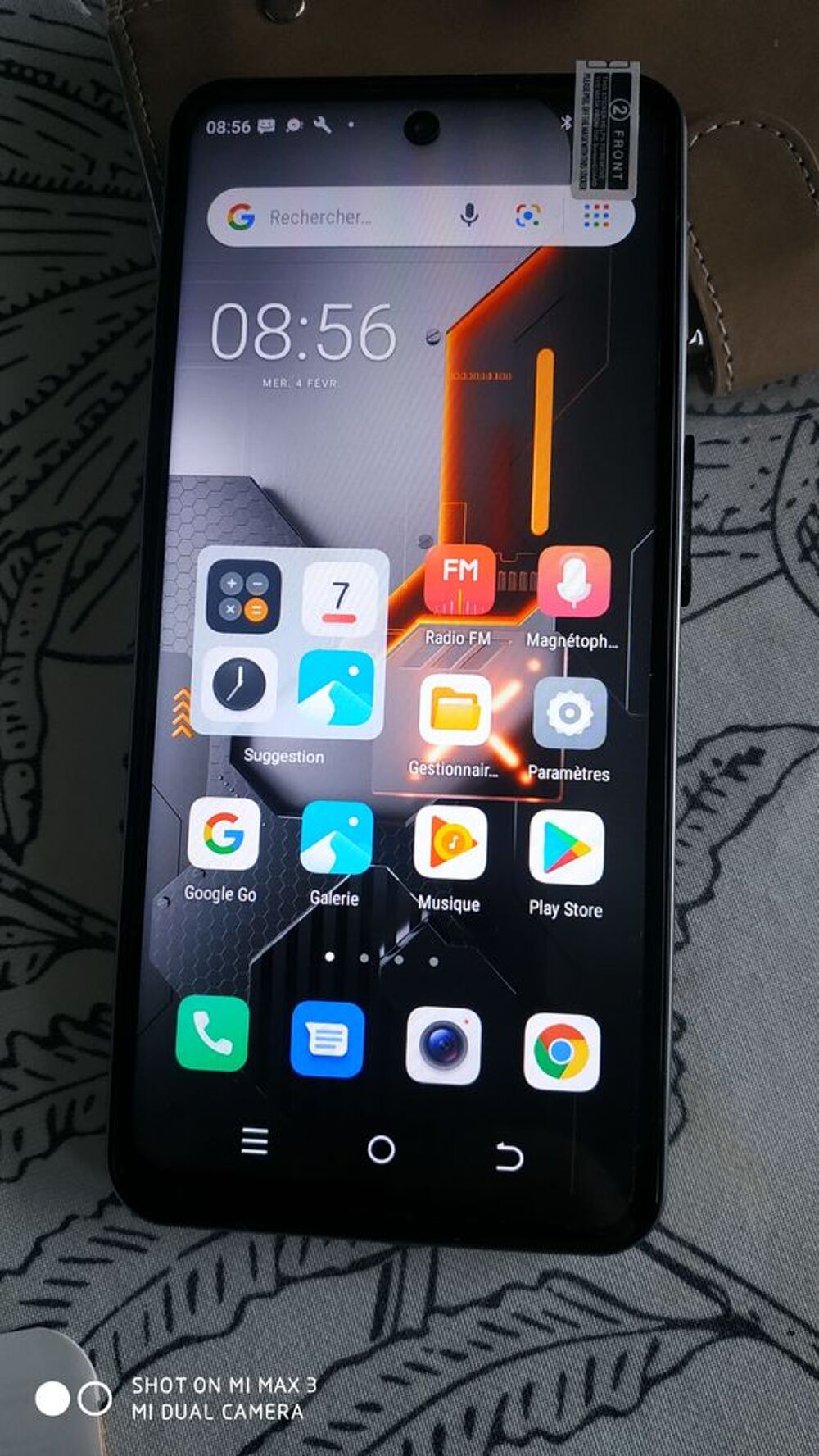 Smartphone noir &eacute;cran tactile Audio et hifi