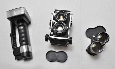 Mamiya C220 + 2 optiques + flash torche 450 Romans-sur-Is�re (26)