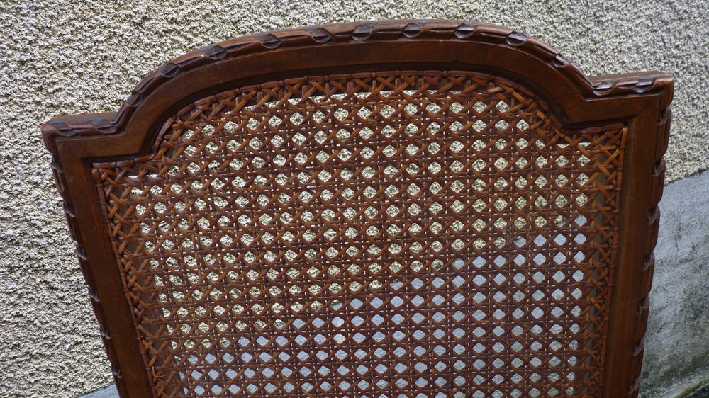 Lot de 2 chaises cann&eacute;es vintage
Décoration